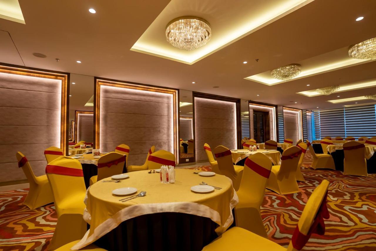 Celebrant Hotel 3*