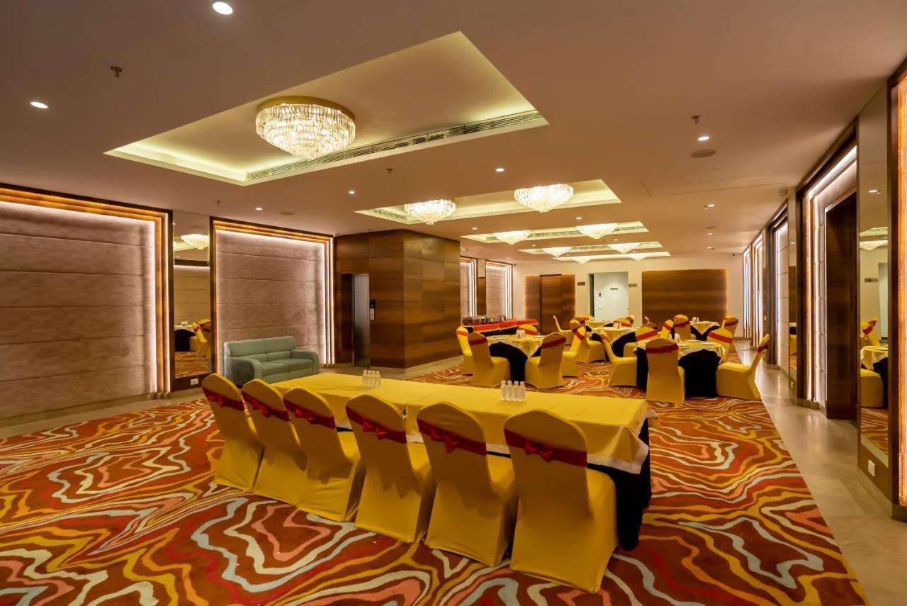 Celebrant Hotel 3*