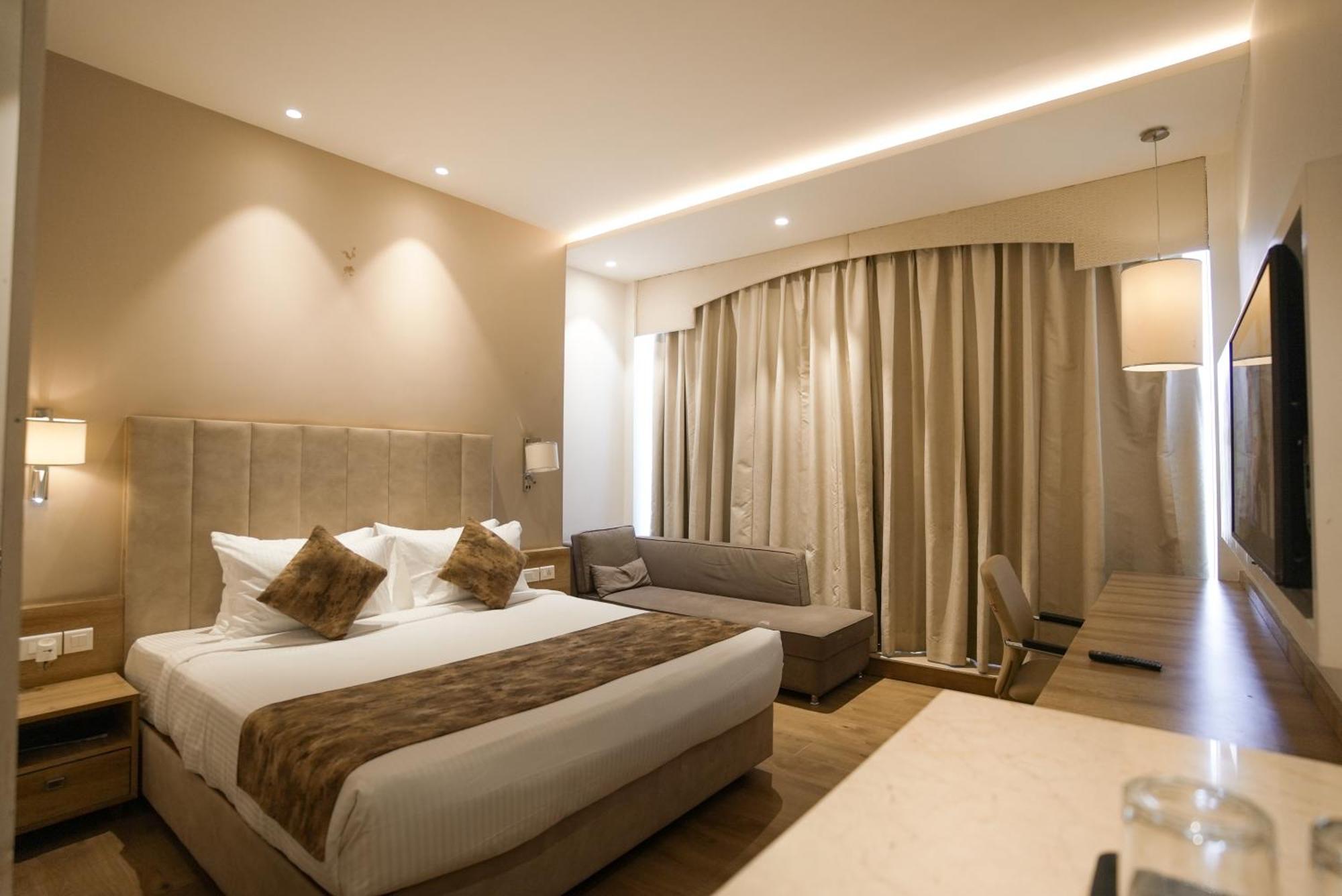 Celebrant Hotel 3*